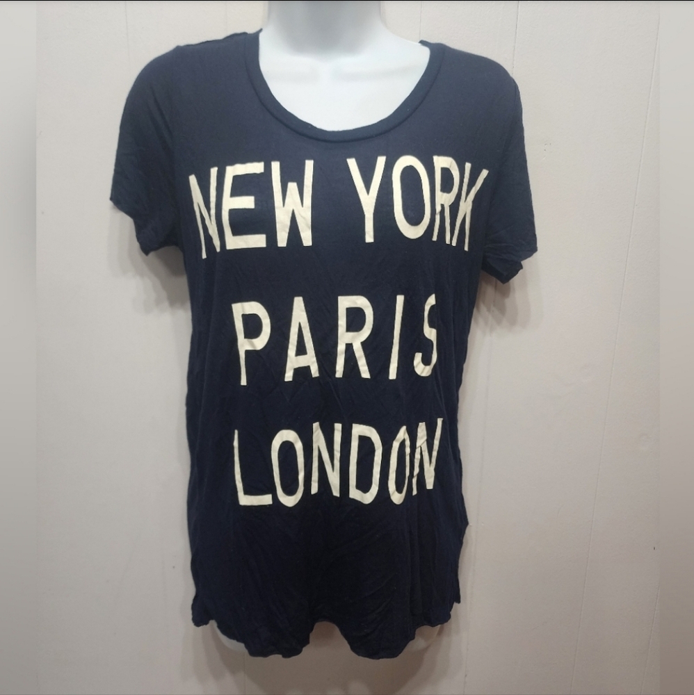 Forever 21 Shirt Medium Navy New York Paris London Short‎ Sleeve Casual B861